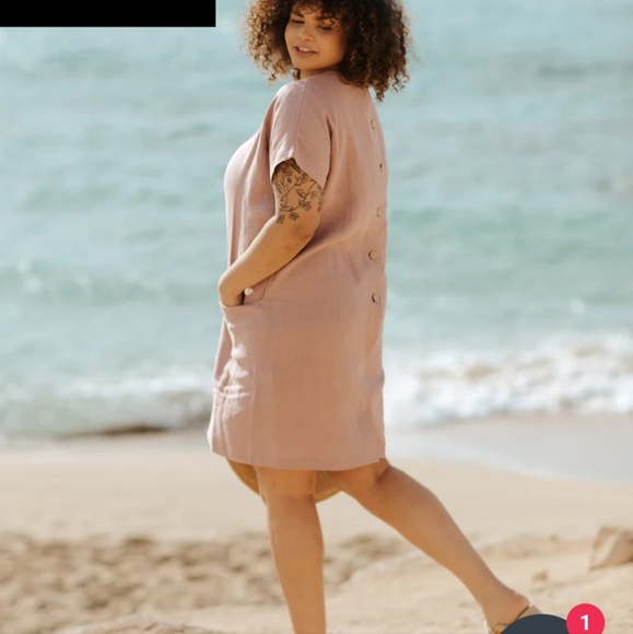 Magic Linen Dress - Picture 2 of 4